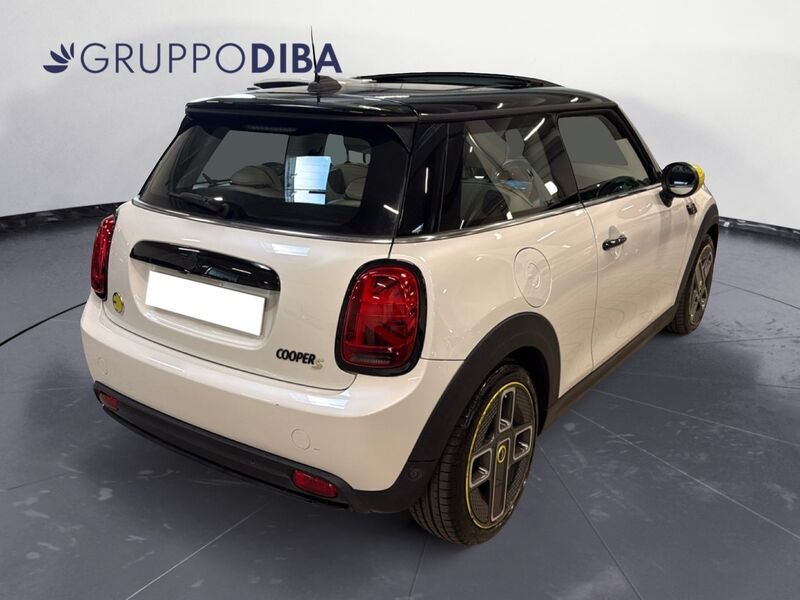 MINI Cooper All-Electric Mini 3p Cooper SE Yours auto