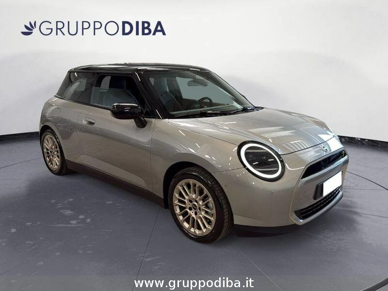 MINI Full Electric Mini Cooper SE Favoured