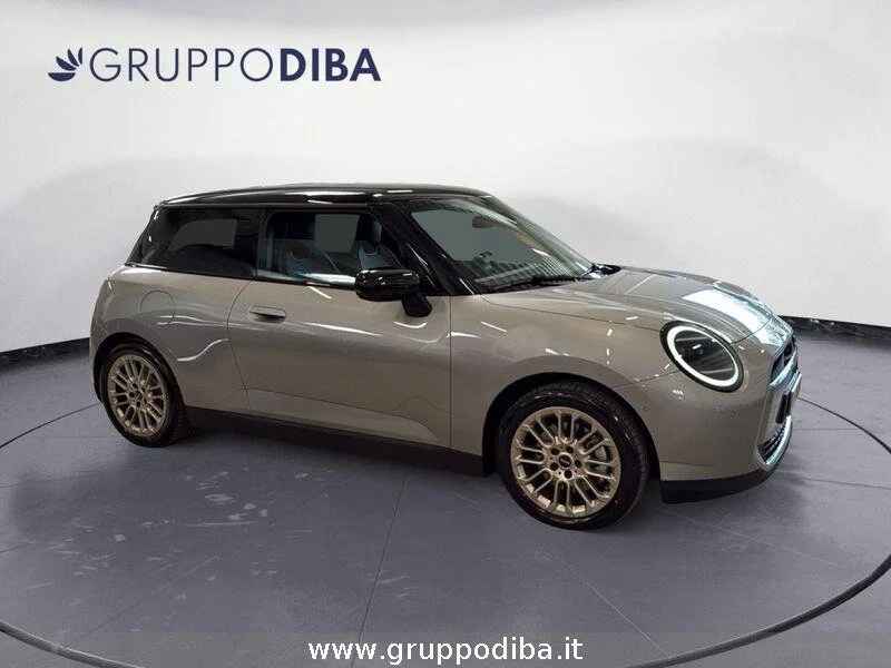 MINI Full Electric Mini Cooper SE Favoured