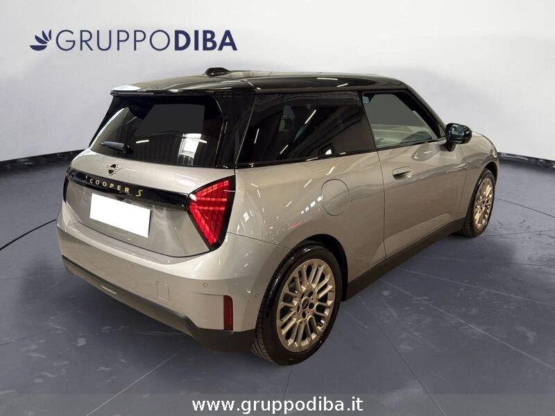 MINI Full Electric Mini Cooper SE Favoured